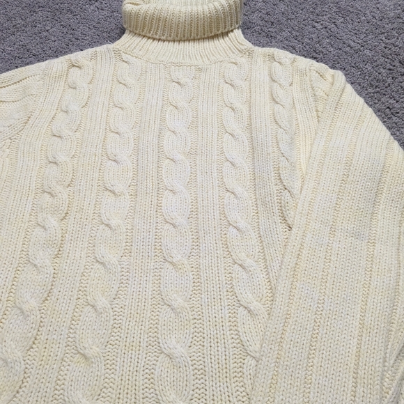 Sweater - Picture 2 of 4